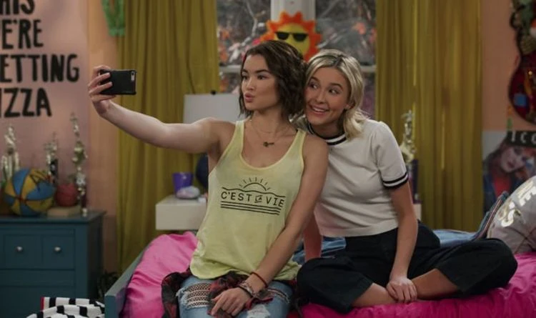 Alexa và Katie (Phần 3)