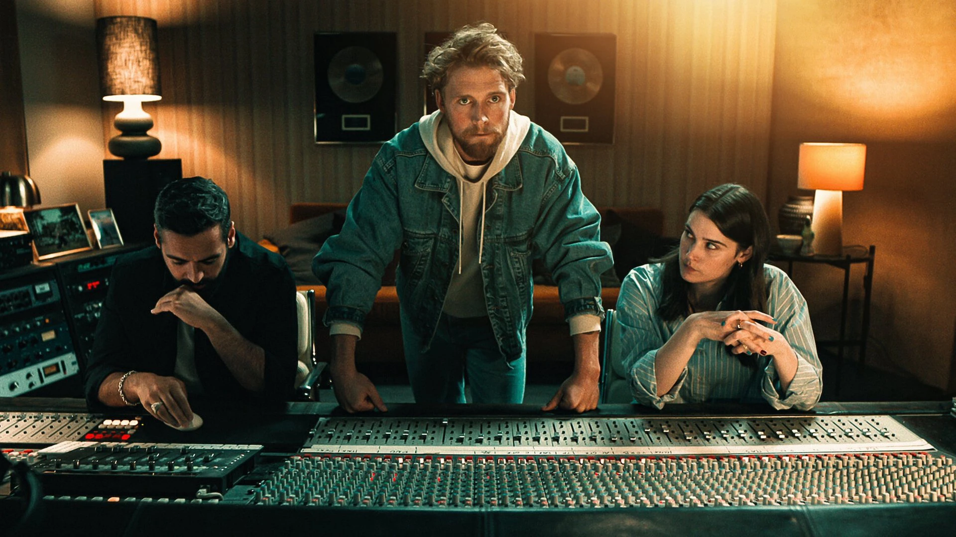 Phim Christopher: Một Cuộc Đời Thực Sự Đẹp - Christopher - A Beautiful Real Life (2025)