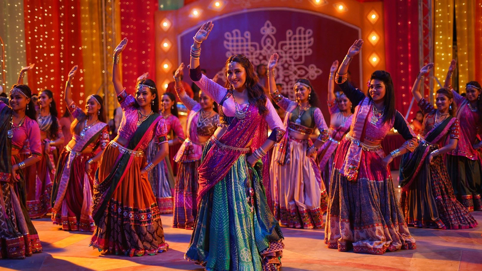 Phim Chúc bạn vui vẻ - Maja Ma (2022)