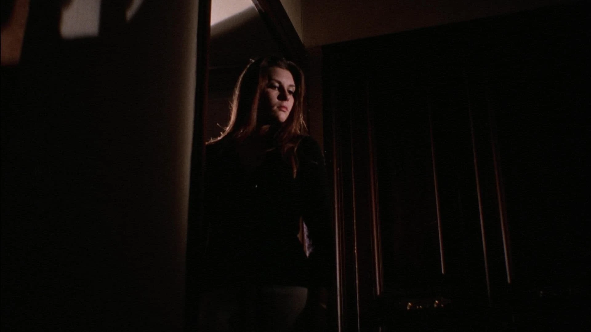 Phim Cô Gái Trong Phòng 2A - La casa della paura/The Girl in Room 2A (1974)