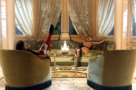 Hãy Làm Chuyện Ấy Với Em Nhé