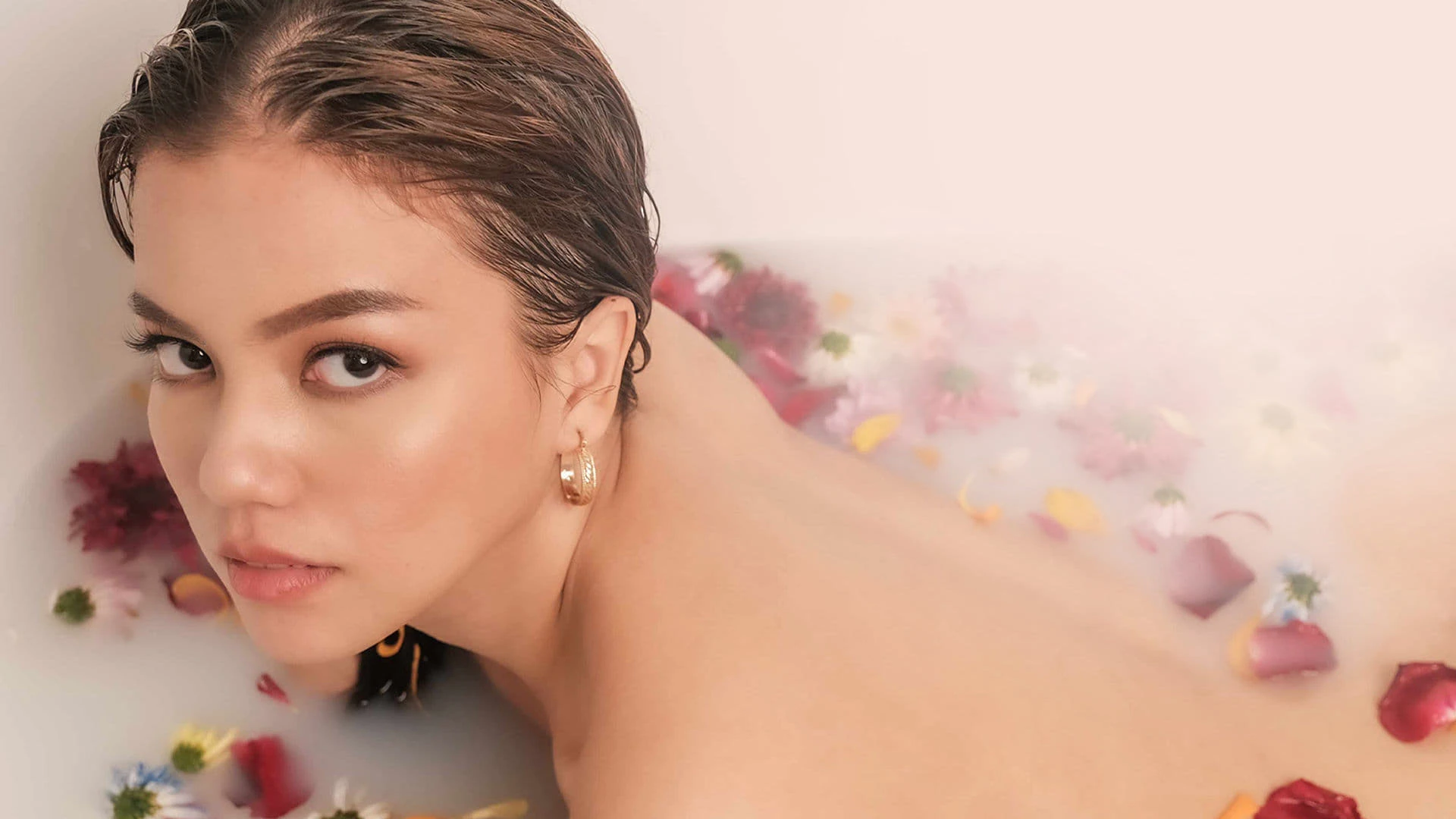 Phim Hoa Dại Đồng Nội - Wild Flowers (2023)