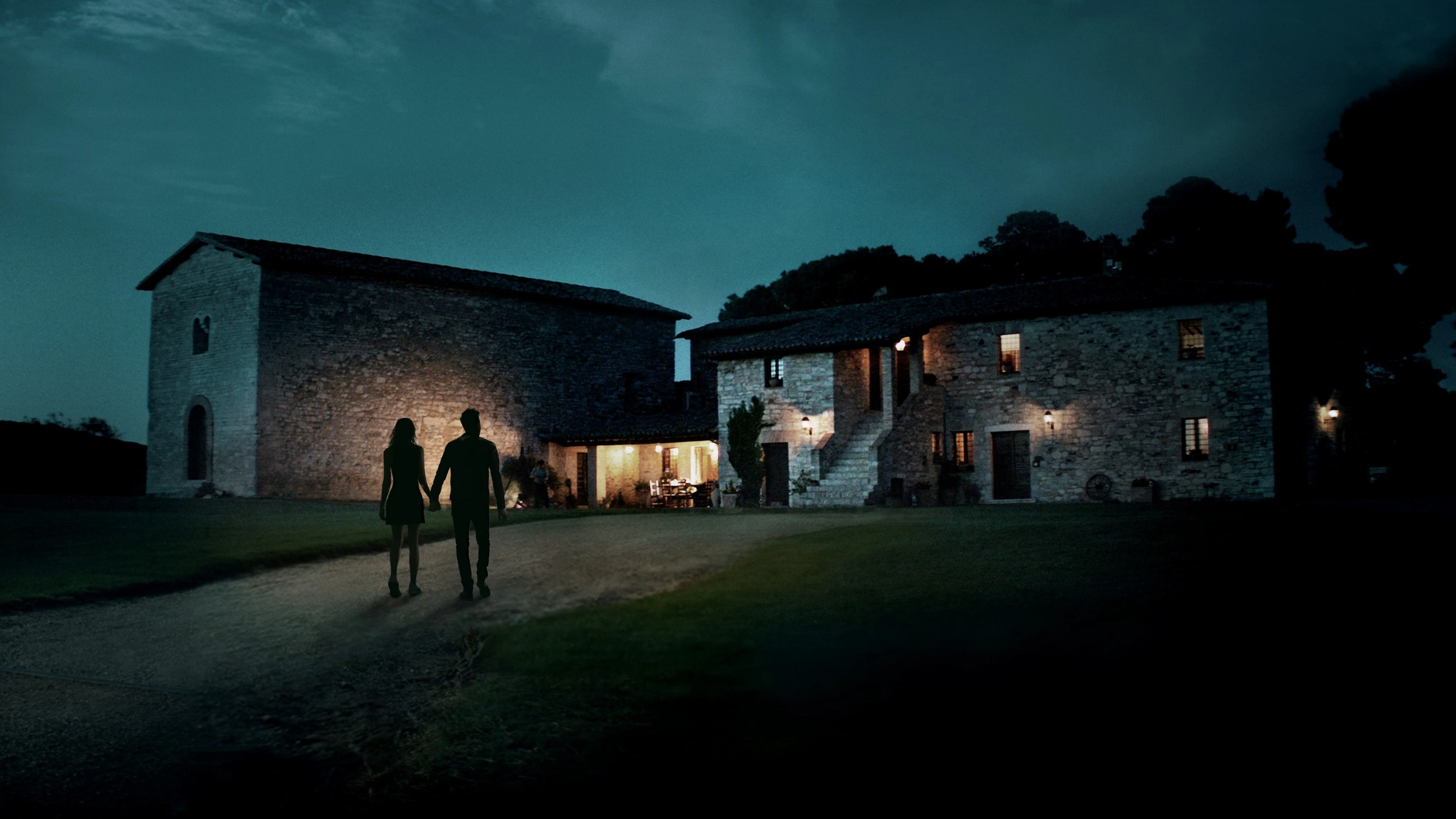 Phim Ngôi Nhà Cạm Bẫy - Welcome Home (2018)