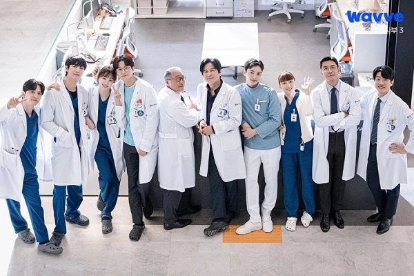 Phim Người Thầy Y Đức (Phần 3) - Dr. Romantic 3 (2023)