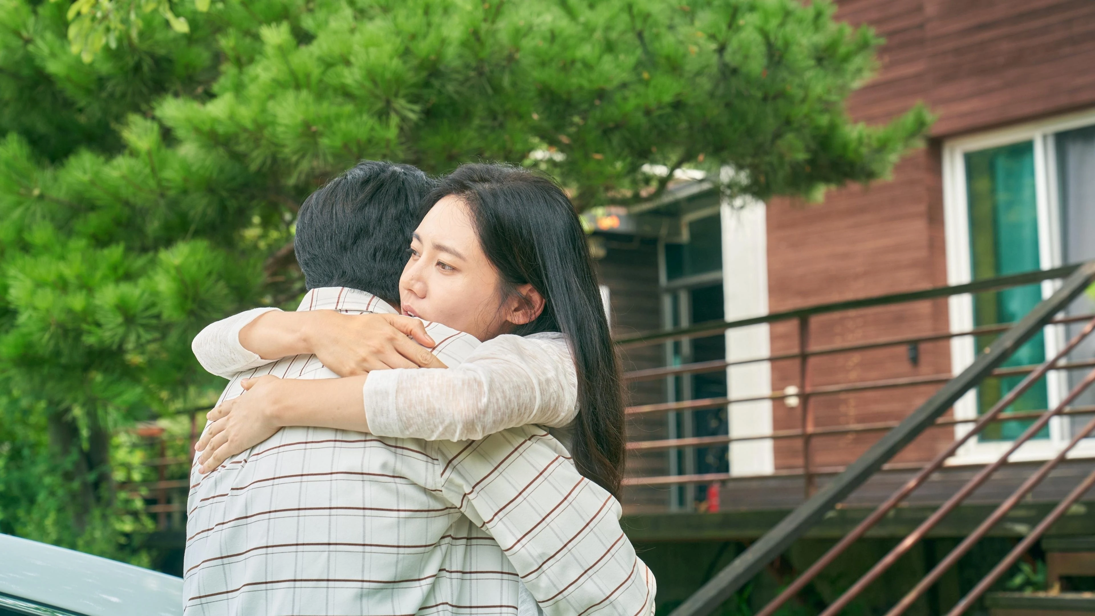 Phim Sự Thật Sau Giấc Ngủ - While You Were Sleeping (2024)