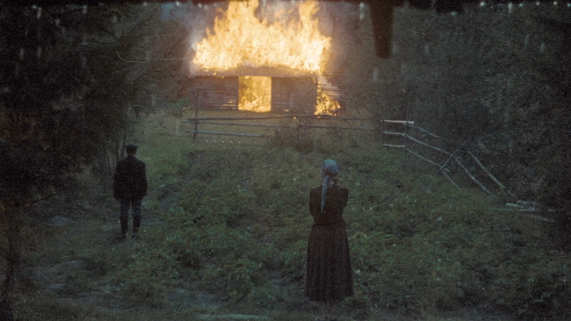 Phim Tấm Gương - The Mirror (1975)